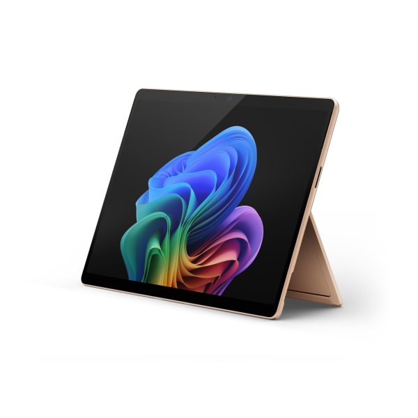 تبلت مایکروسافت سرفیس پرو 8 با پردازنده core i7 رم 16 گیگ حافظه 256 گیگ